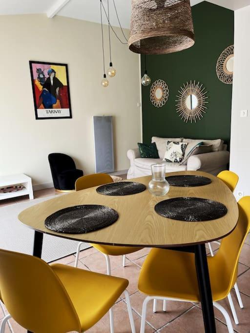 Maison Cosy Avec Parking Gratuit Jarnac Exterior foto